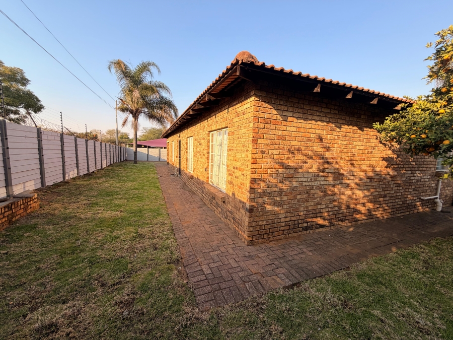 3 Bedroom Property for Sale in Waterval East North West